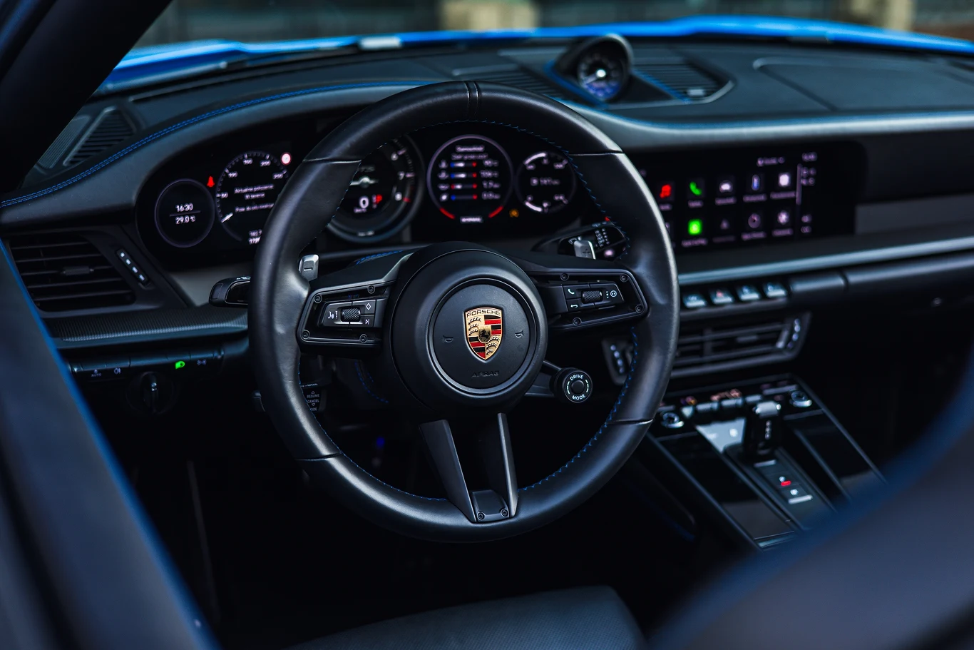 Porsche 911 Carrera 4 GTS Cabriolet Porsche 911 Carrera 4 GTS Cabriolet