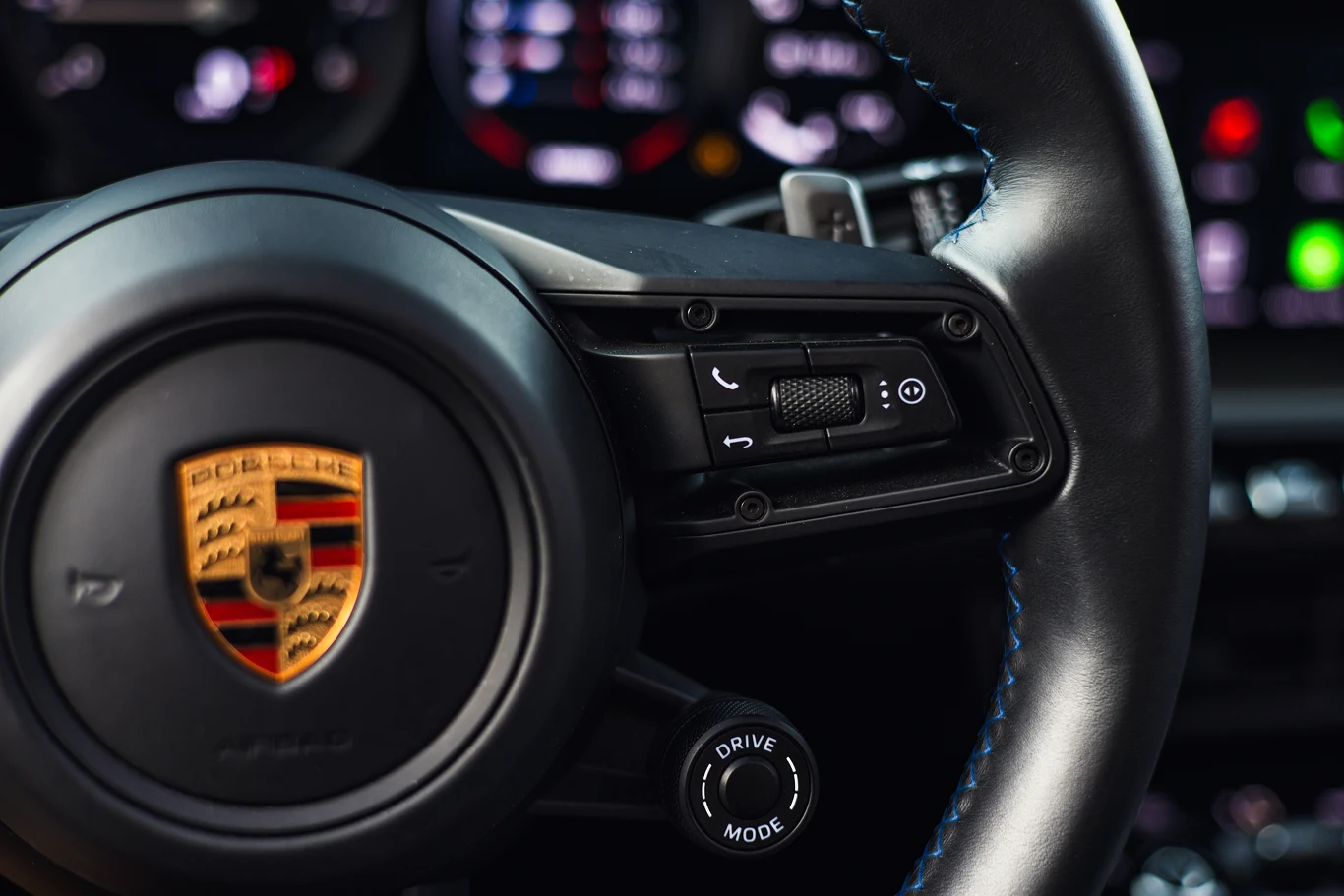 Porsche 911 Carrera 4 GTS Cabriolet Porsche 911 Carrera 4 GTS Cabriolet
