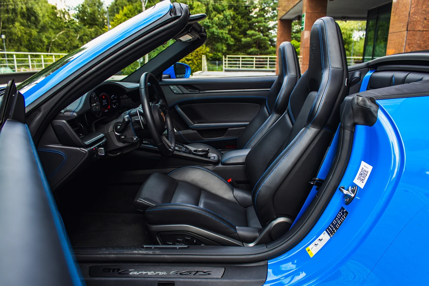 Porsche 911 Carrera 4 GTS Cabriolet Porsche 911 Carrera 4 GTS Cabriolet