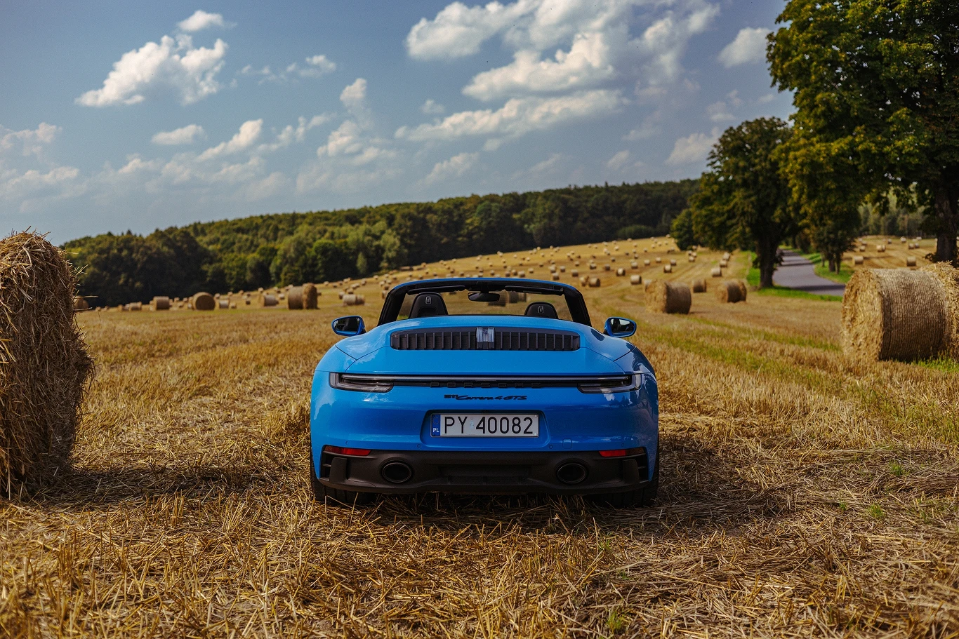 Porsche 911 Carrera 4 GTS Cabriolet Porsche 911 Carrera 4 GTS Cabriolet