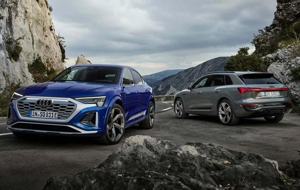 Audi Q8 e-tron dostępne jest jako klasyczny SUV oraz Sportback mający dynamicznie opadającą linię dachu