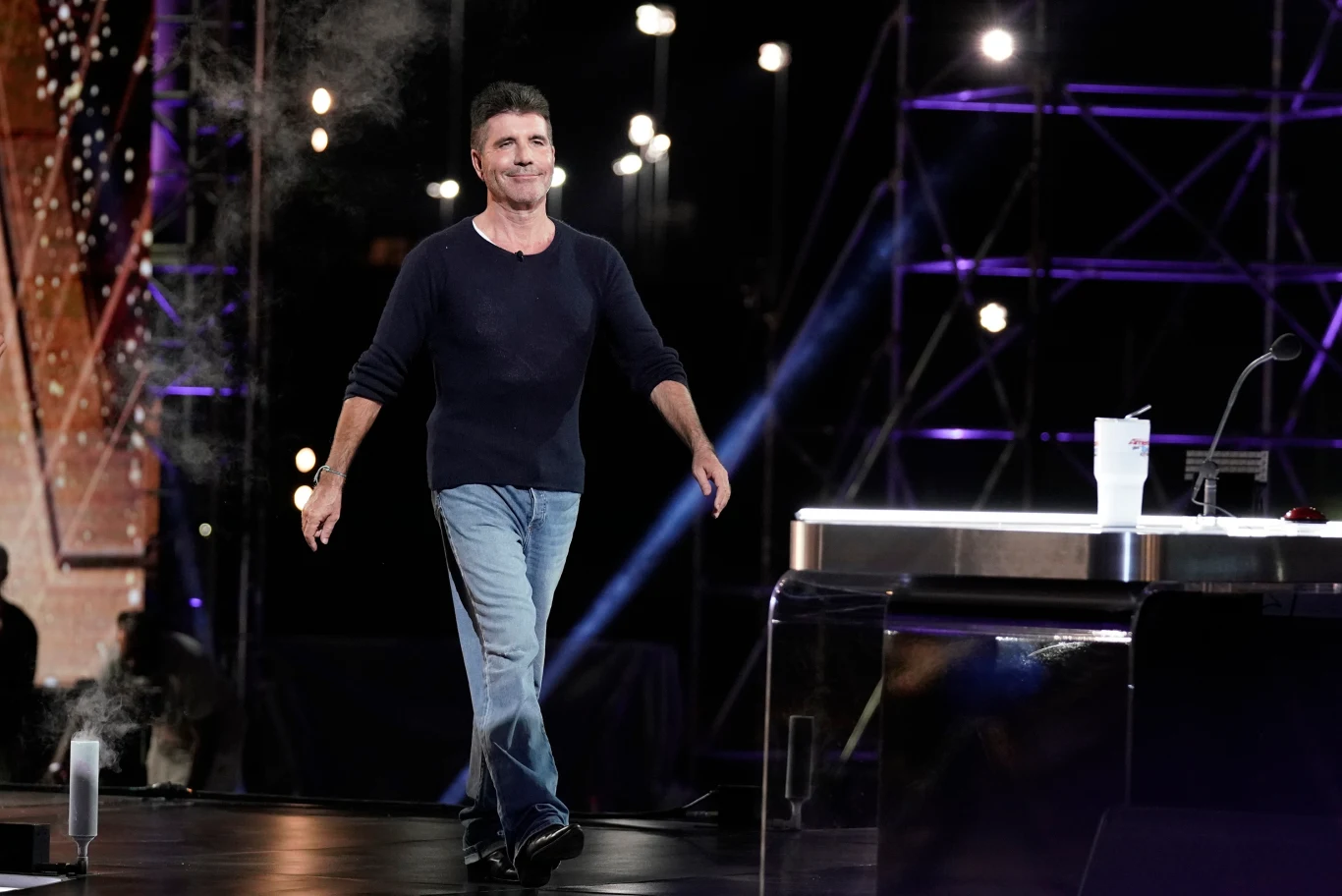 Simon Cowell jest jednym z producentów "Mam talent". Był również współtwórcą kaskaderskiej wersji programu