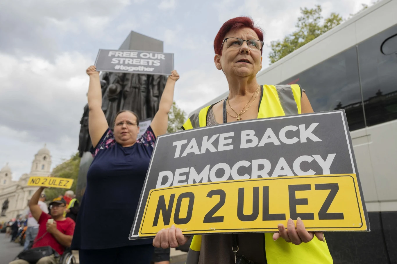 Poszerzenie strefy ULEZ w Londynie wywołało uliczne protesty Poszerzenie strefy ULEZ w Londynie wywołało uliczne protesty
