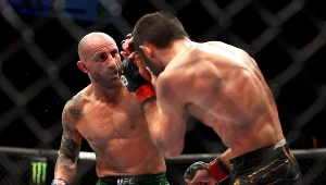 UFC 294: Gdzie oglądać? Transmisja TV, stream online. Karta walk, kto walczy?