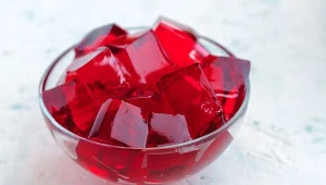 Galaretka - czy jest zdrowa, jak wpływa na stawy i jelita, jak ją zrobić w domu?