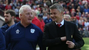 Kevin Blackwell jako trener Cardiff City przed meczem z Manchesterem United