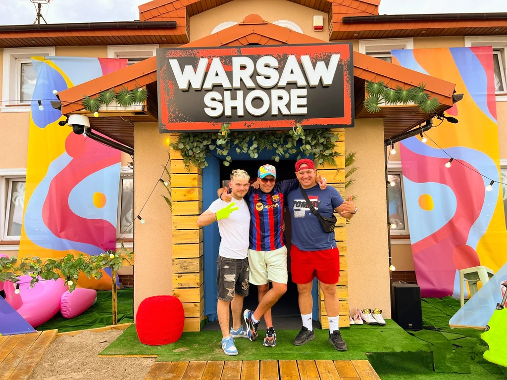 Krist Van D (w środku) pojawił się w programie "Warsaw Shore - Ekipa z Warszawy"