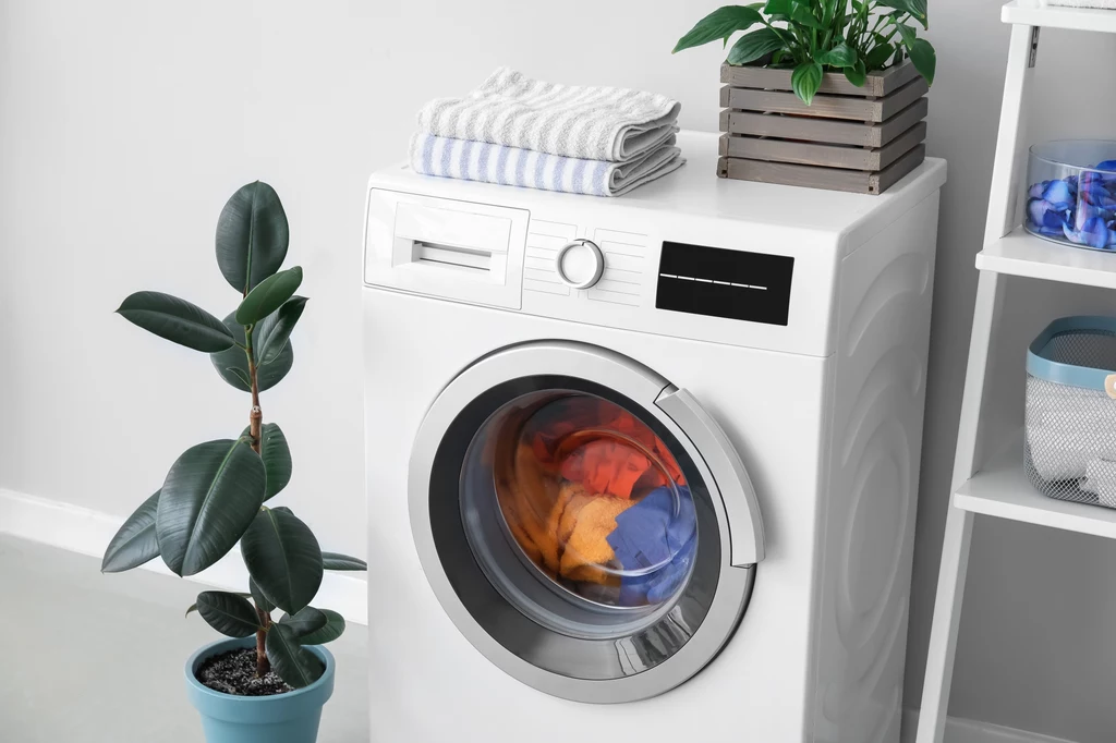 W zależności od jakości wody wykorzystywanej do prania, sprawności pralki, temperatury i indywidualnych upodobań klienta, ilość dodawanego proszku jest najczęściej za duża