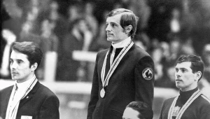 Heinrich Messner (pierwszy z prawej)