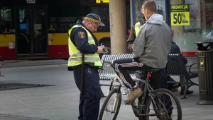 Bubel w nowych przepisach. Rowerzyści śmieją się strażnikom w twarz