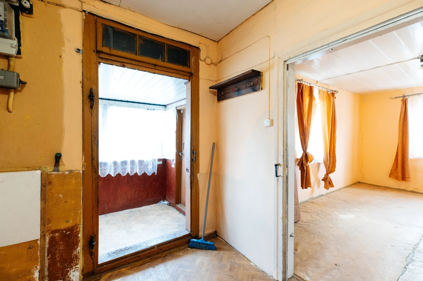 Nasz nowy dom. Tak wyglądał dom przed remontem Nasz nowy dom. Tak wyglądał dom przed remontem