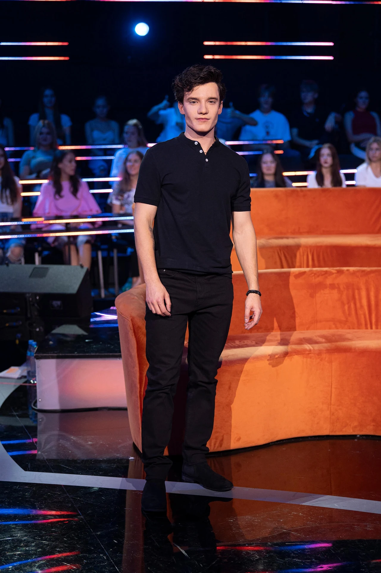 "Twoja Twarz Brzmi Znajomo". Kuba Szmajkowski jako Shawn Mendes "Twoja Twarz Brzmi Znajomo". Kuba Szmajkowski jako Shawn Mendes