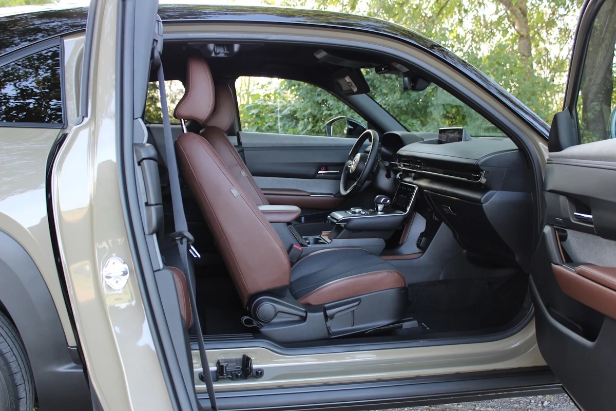 Mazda MX-30 E-Skyactiv R-EV Mazda MX-30 E-Skyactiv R-EV