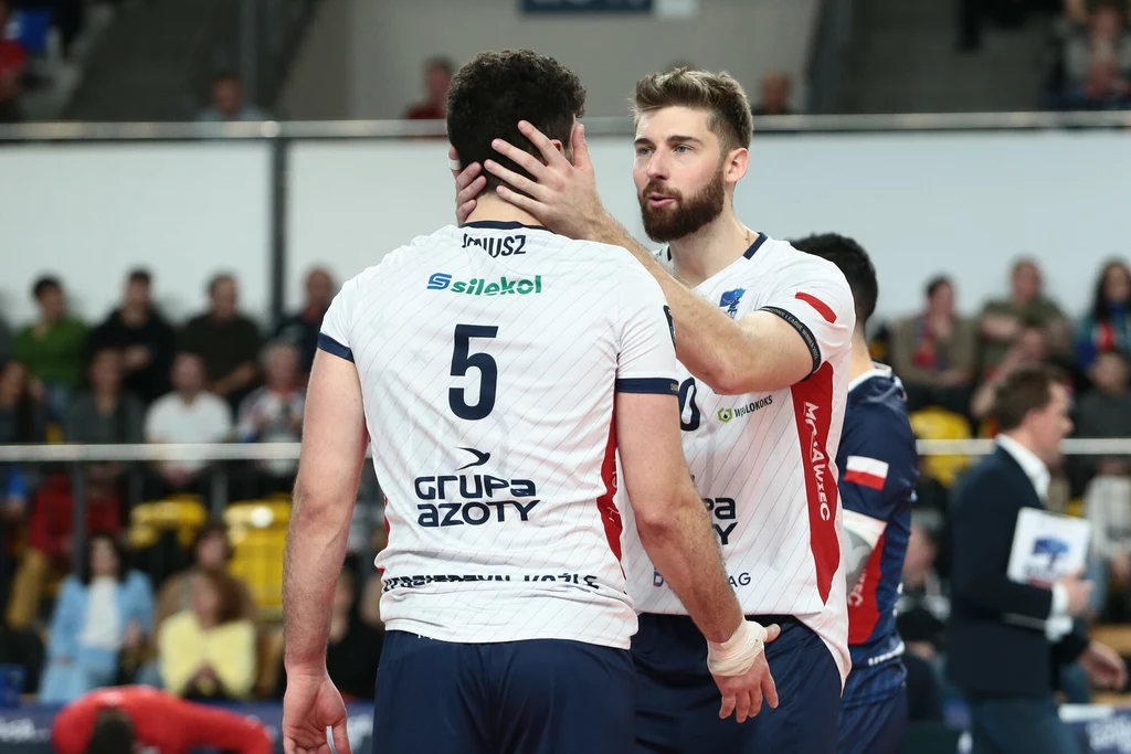 Bartosz Bednorz (z lewej) i Marcin Janusz utrzymują znakomitą formę
