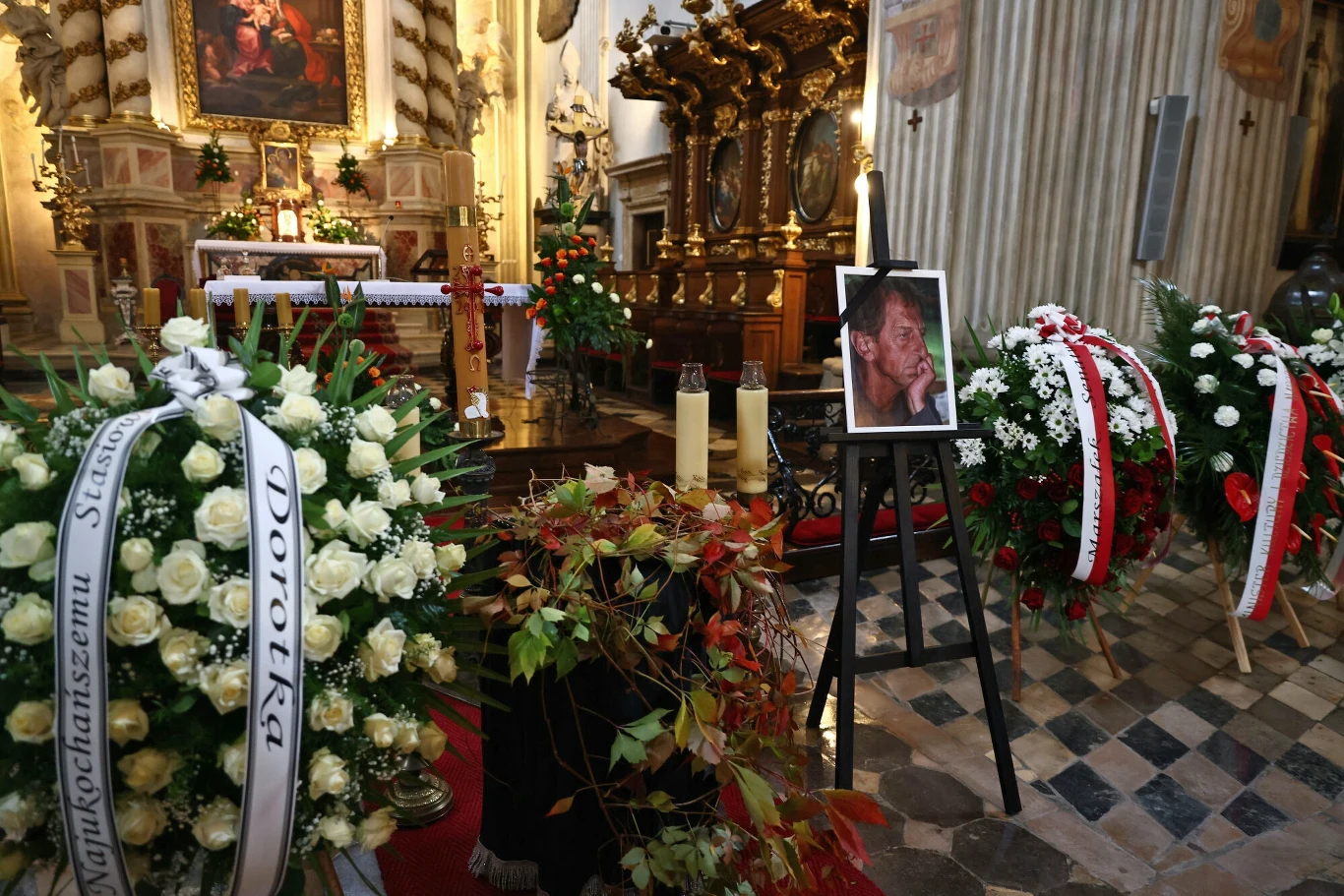 Msza św. żałobna w intencji zmarłego Stanisława Radwana w Kolegiacie św. Anny w Krakowie Msza św. żałobna w intencji zmarłego Stanisława Radwana w Kolegiacie św. Anny w Krakowie