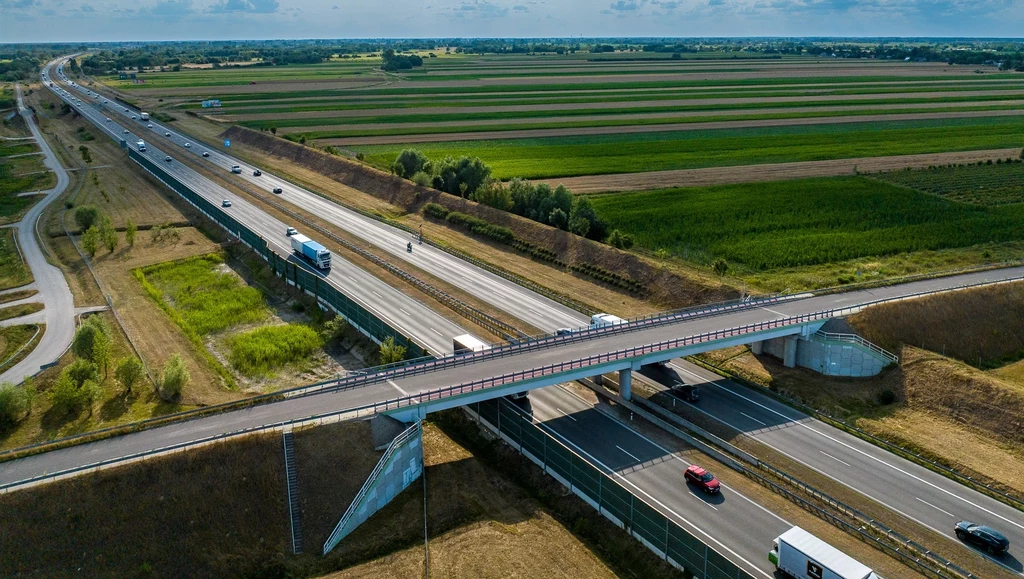 Na autostradzie A2 spotkać będzie można specjalny samochód. Zatrzymywać się będzie co 50 metrów. 