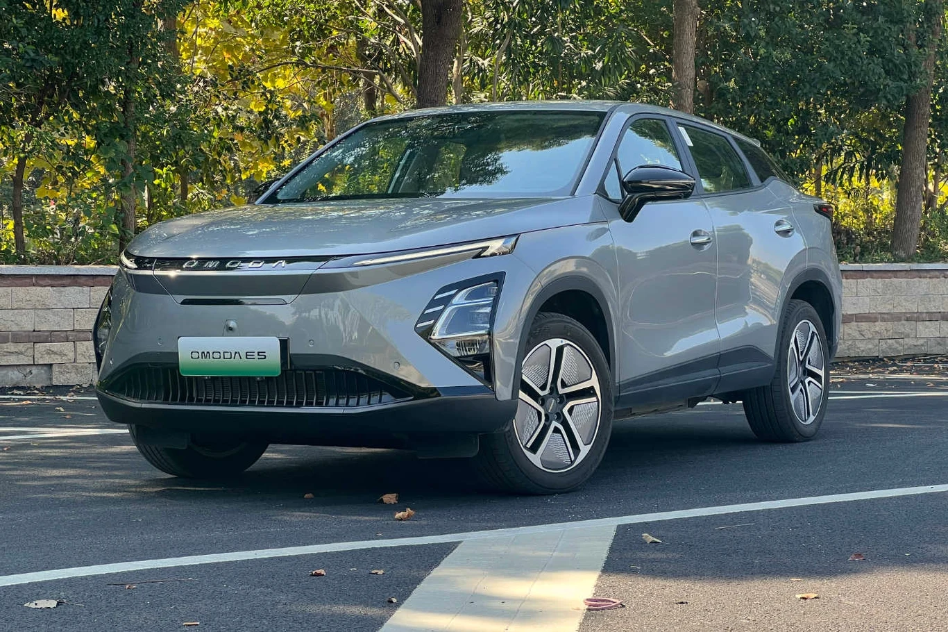 Elektryczna Omoda 5 EV nie potrzebuje wielkiego grilla Elektryczna Omoda 5 EV nie potrzebuje wielkiego grilla
