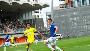 Co za bój Lecha z mistrzem Francji. Rzuty karne decydowały o awansie