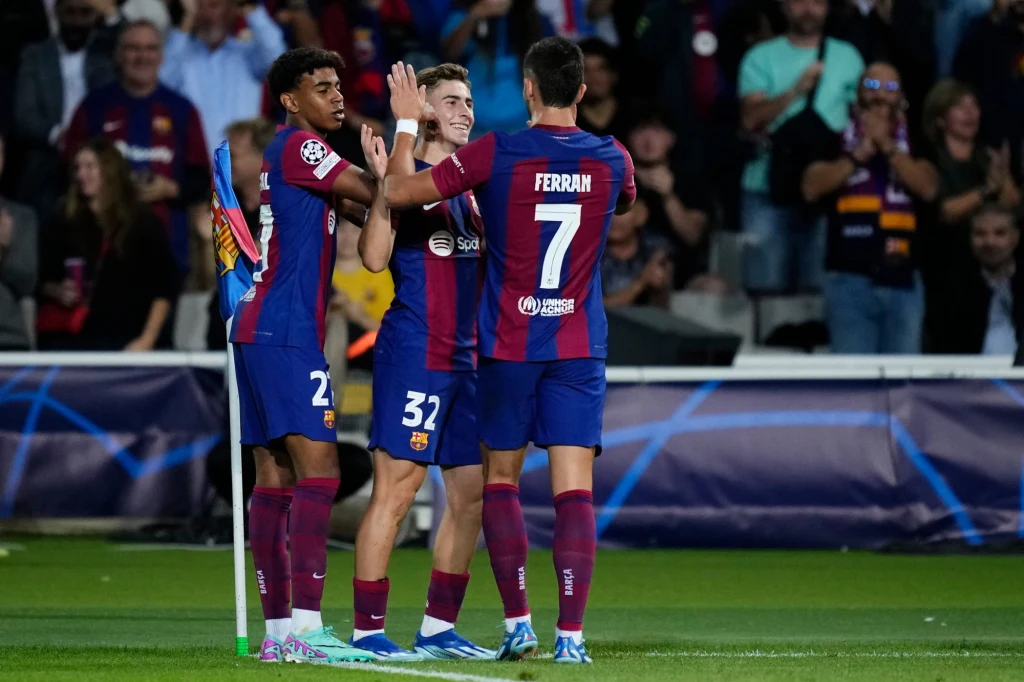 Ferran Torres i Fermin Lopez byli autorami trafień dla Barcelony w pierwszej połowie