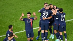 Radość piłkarzy PSG po zwycięstwie z Milanem