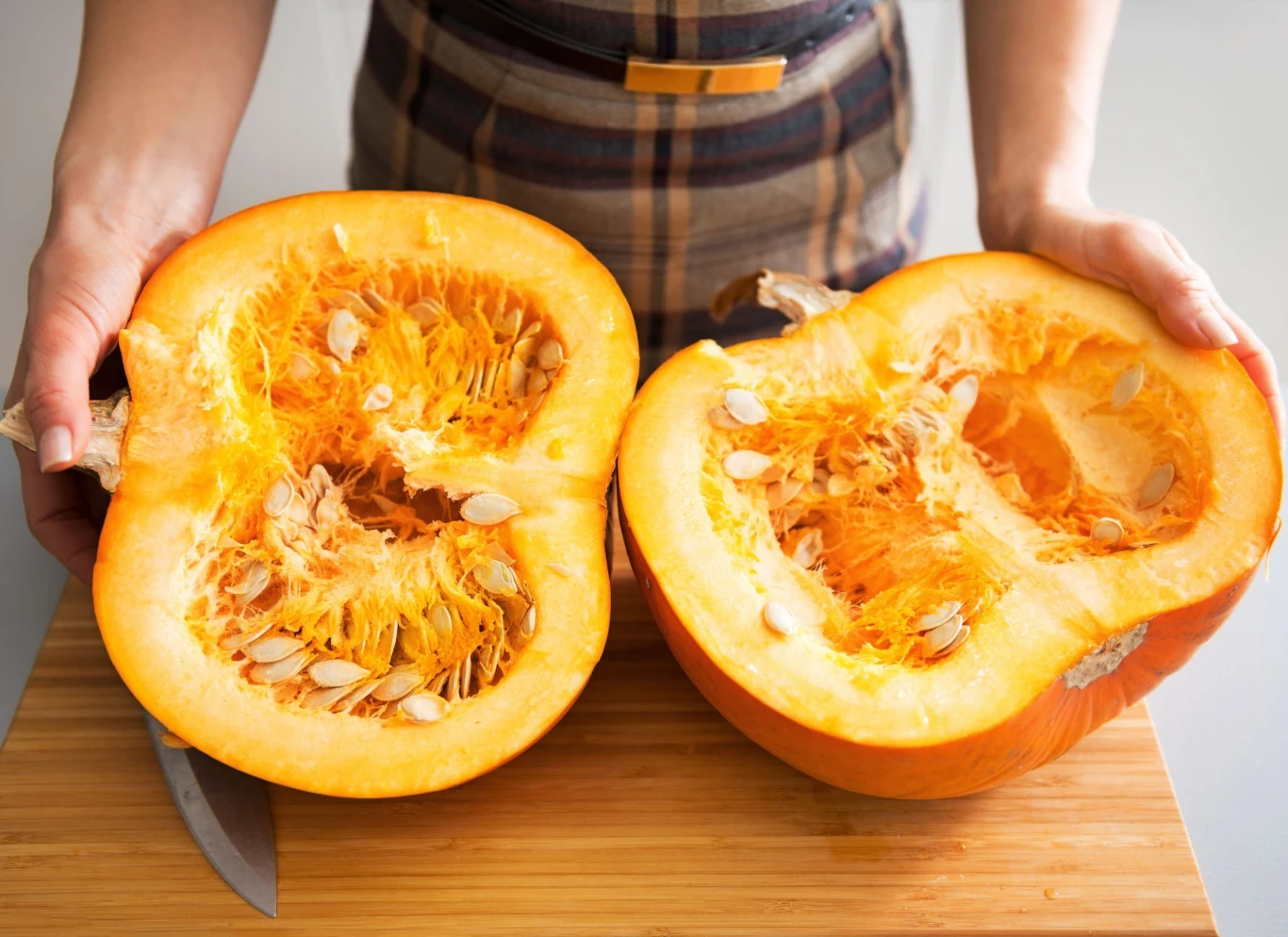Nie każda dynia wymaga obierania, ale są potrawy, do których przygotowania jest to potrzebne