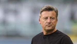 Kosta Runjaić w ostatnich tygodniach nie może poukładać gry Legii Warszawa. Wicemistrzowie Polski wpadli w lekki dołek. 