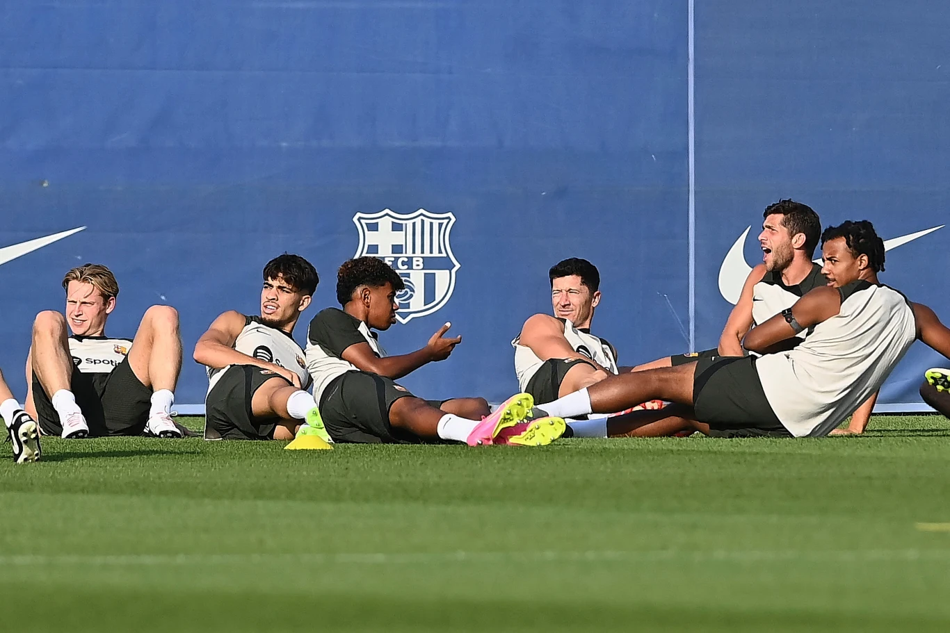 Robert Lewandowski na jednym z treningów Barcelony