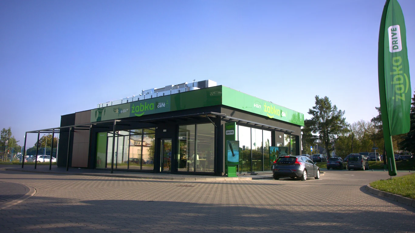 Cyfrowy „zeszyt zakupowy” od Żabki może być kolejnym krokiem w kierunku uproszczenia codziennych wydatków.