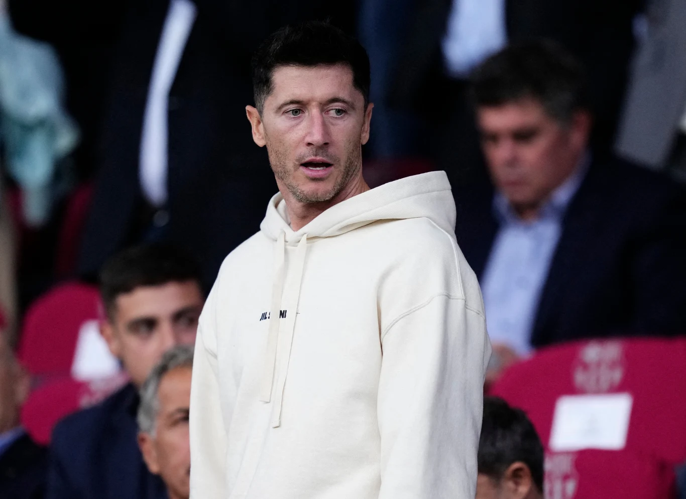 Robert Lewandowski - piłkarz reprezentacji Polski i FC Barcelona - trybunach Stadionu Olimpijskiego Robert Lewandowski - piłkarz reprezentacji Polski i FC Barcelona - trybunach Stadionu Olimpijskiego