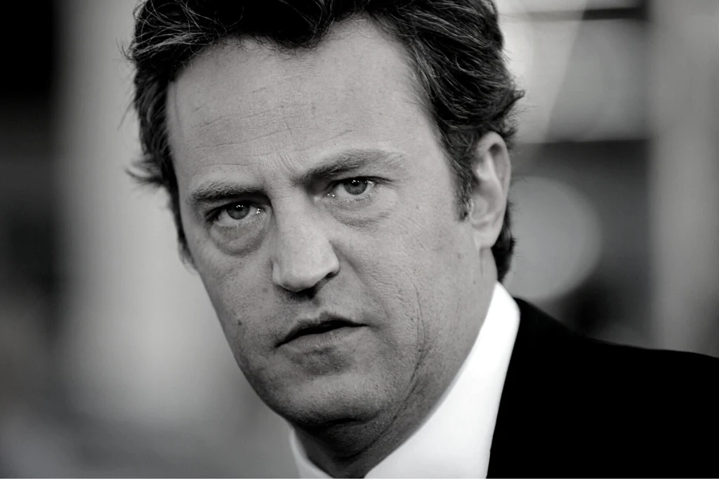Zmarł Matthew Perry. Zmarł Matthew Perry.