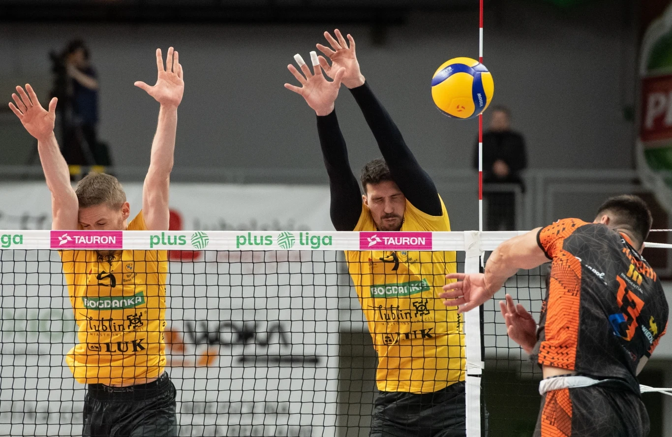 Blok w wykonaniu siatkarzy Bogdanki LUK Lublin