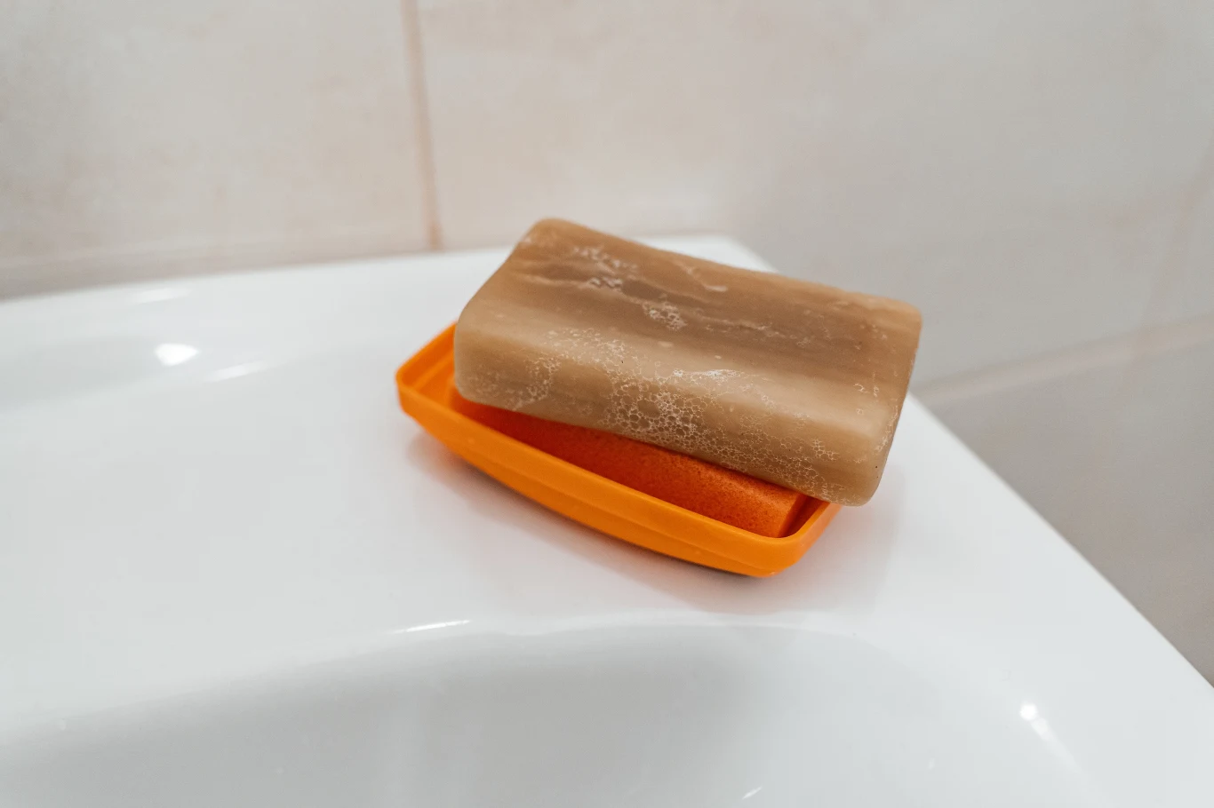 Szare mydło to genialny odplamiacz do brudnych ścian