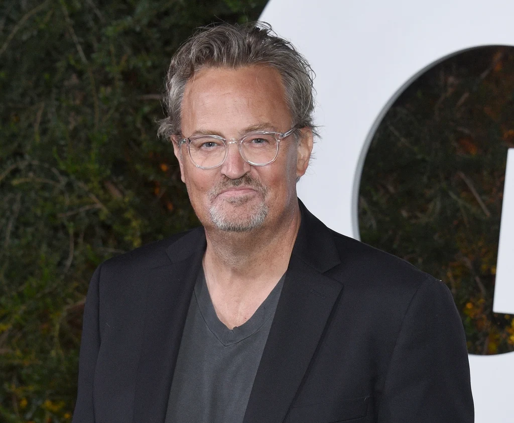 Matthew Perry nie żyje. Jest raport koronera