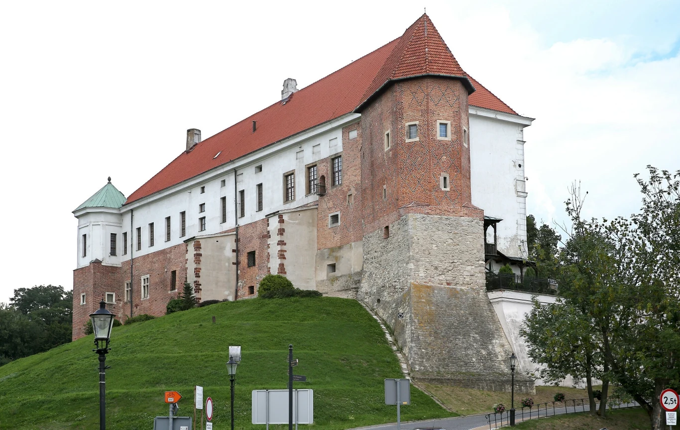 Będziecie w mieście ojca Mateusza? W listopadzie koniecznie zajrzyjcie do zamku Będziecie w mieście ojca Mateusza? W listopadzie koniecznie zajrzyjcie do zamku