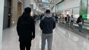 Dramat Rosjan w obcym kraju. Od roku mieszkają na lotnisku