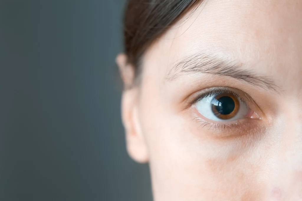 Rozszerzenie źrenicy naszego oka może być efektem przyjęcia niektórych leków