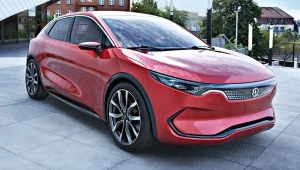 Tak wyglądała makieta Izery zaprezentowana w 2020 roku. Produkcyjną wersję auta przygotowała natomiast Pininfarina, ale nigdy nie doczekała się ona oficjalnej prezentacji. Dziś już wiemy, że i ten projekt trafił do kosza