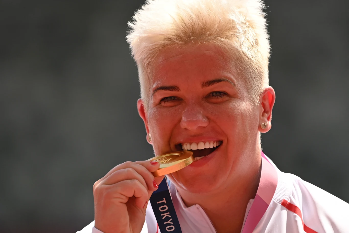 Anita Włodarczyk ze złotym medalem Anita Włodarczyk ze złotym medalem