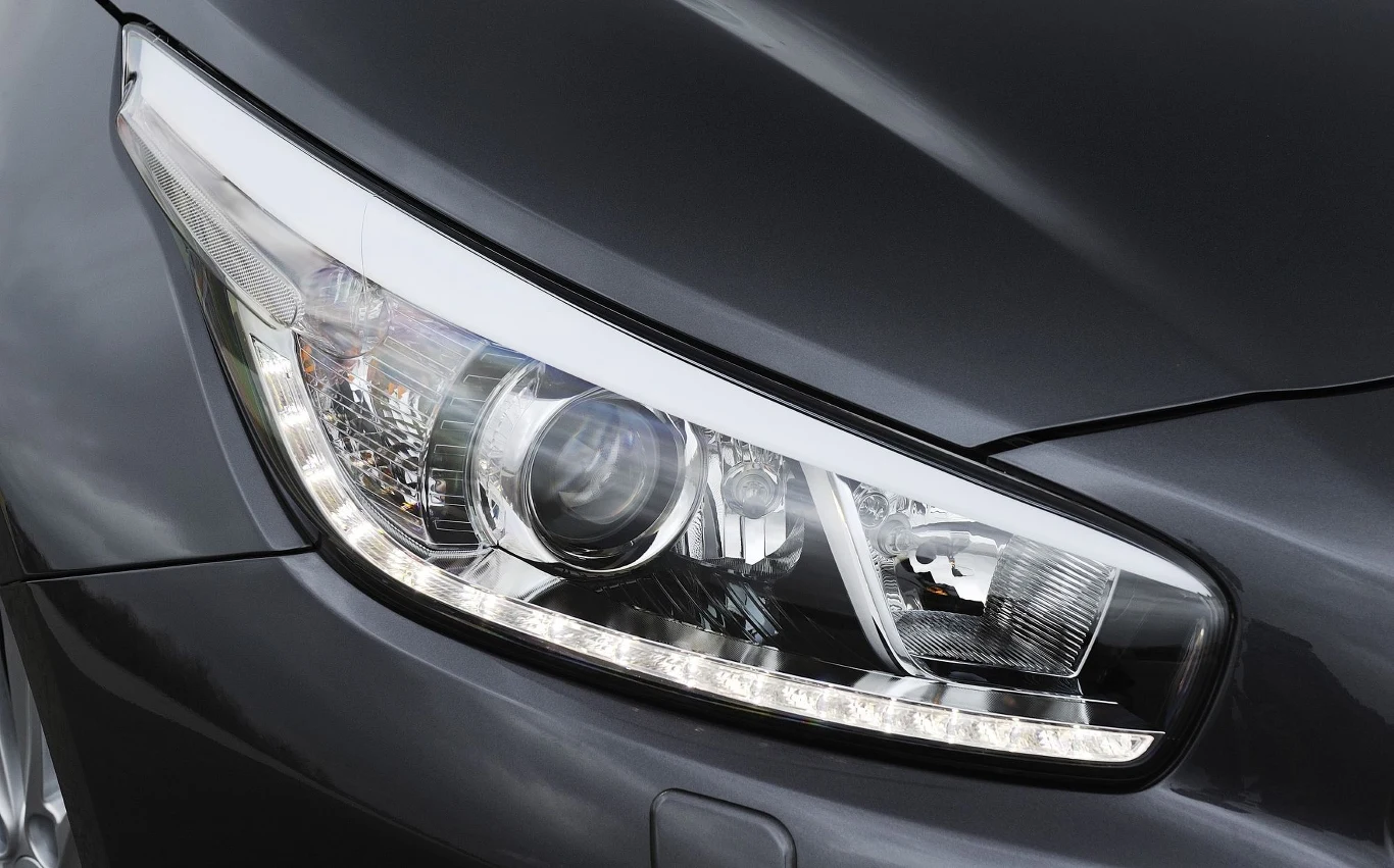 LED-owe oświetlenie (do jazdy dziennej) należy do awaryjnych LED-owe oświetlenie (do jazdy dziennej) należy do awaryjnych