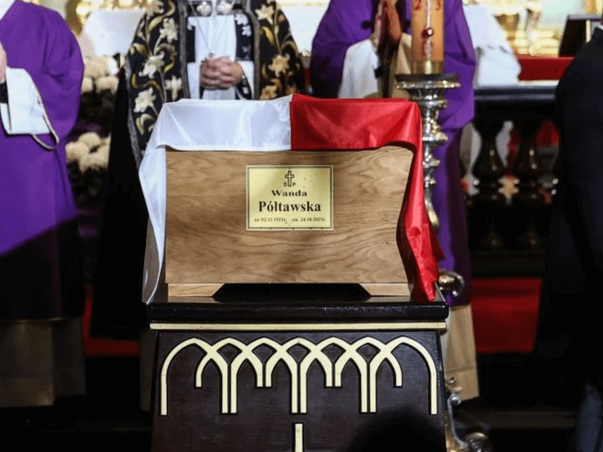 Pogrzeb Wandy Półtawskiej Pogrzeb Wandy Półtawskiej