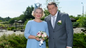 Lucyna Malec i Grzegorz Gzyl na planie serialu "Na Wspólnej"