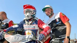 Daniel Kaczmarek i menadżer Eryk Jóźwiak.