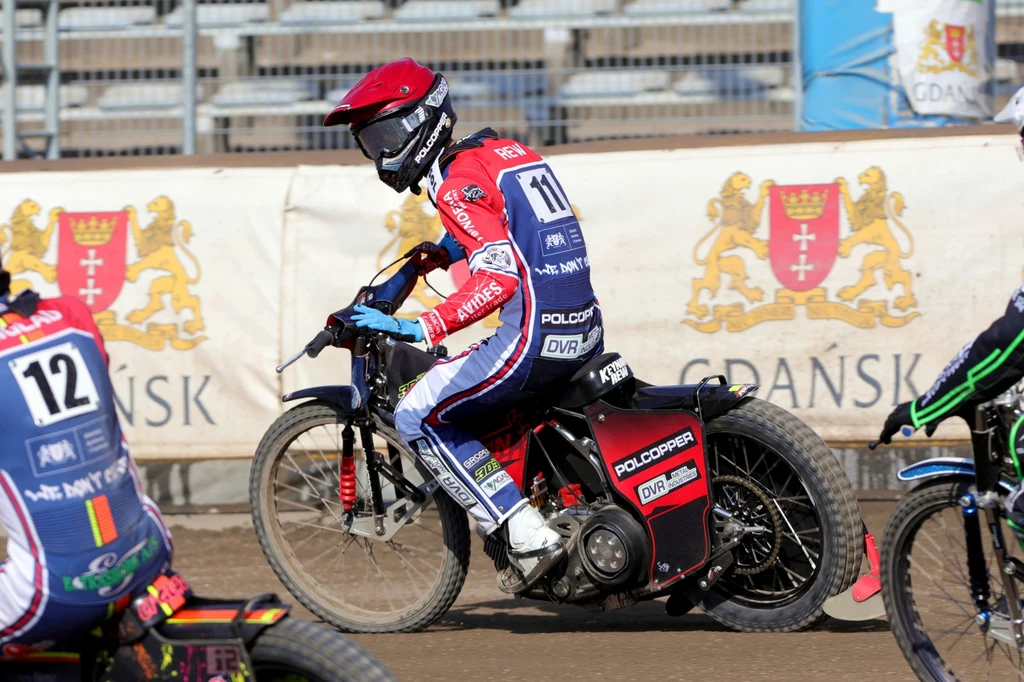 Keynan Rew w barwach Wybrzeża Gdańsk. Keynan Rew w barwach Wybrzeża Gdańsk.