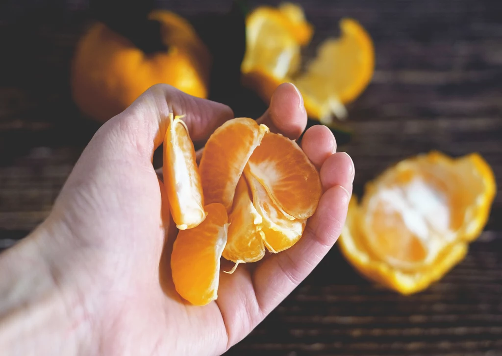 Jak wybrać najsłodszą mandarynkę? Oto trzy łatwe kroki