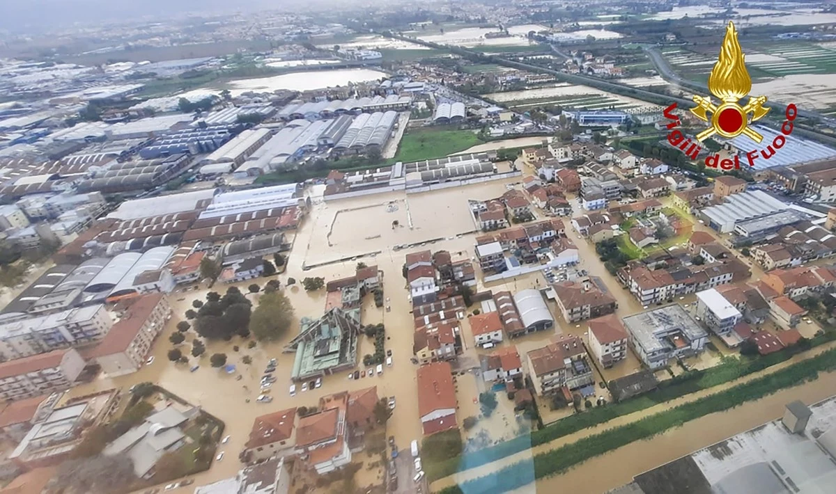 Zalane miasto Prato w Toskanii Zalane miasto Prato w Toskanii