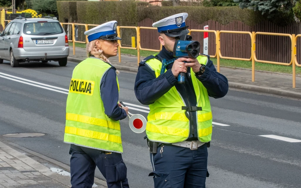 Policja przestrzega przed wzmożonymi kontrolami w ciągu trwającego weekendu