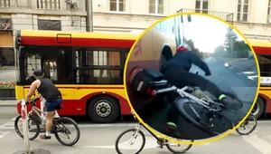 Rowerzysta mógł zginąć pod kołami autobusu. Wszystko nagrała kamerka