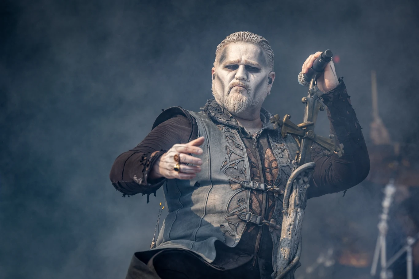 Attila Dorn (Powerwolf) w akcji Attila Dorn (Powerwolf) w akcji