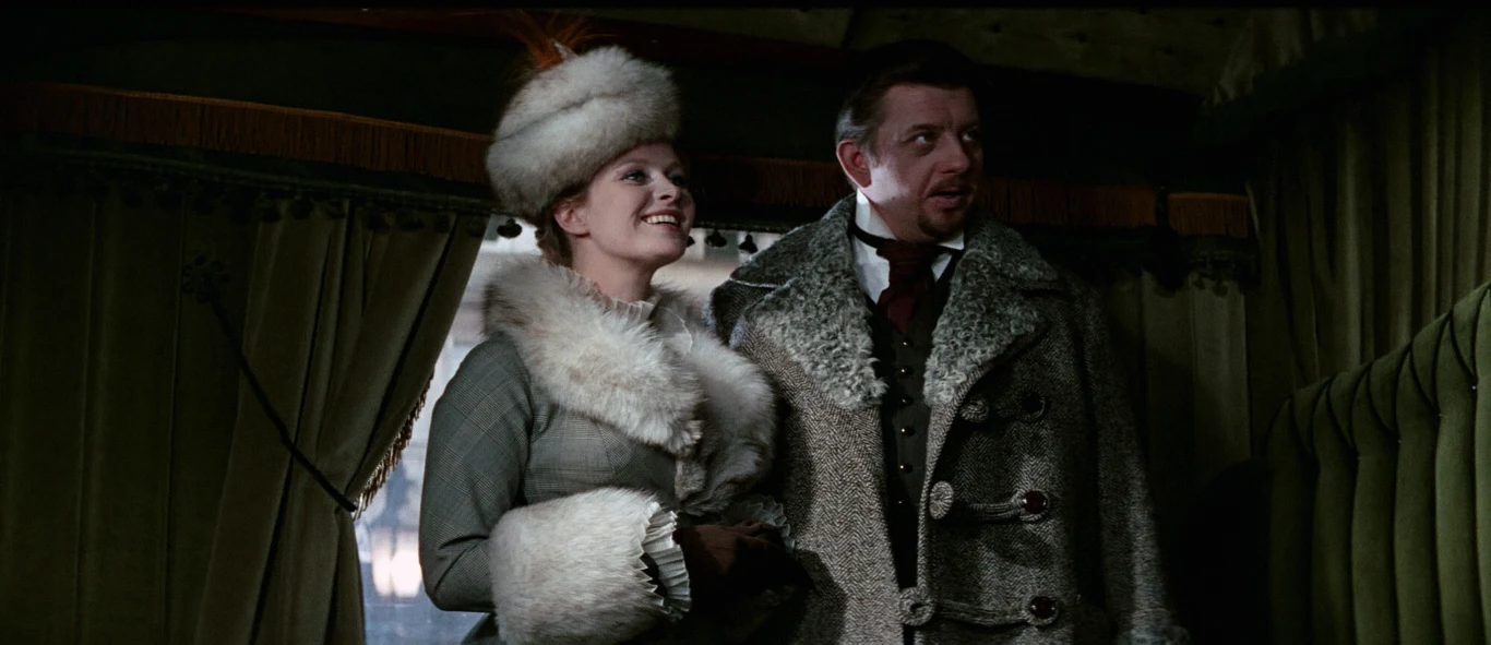 Beata Tyszkiewicz i Mariusz Dmochowski w filmie "Lalka"