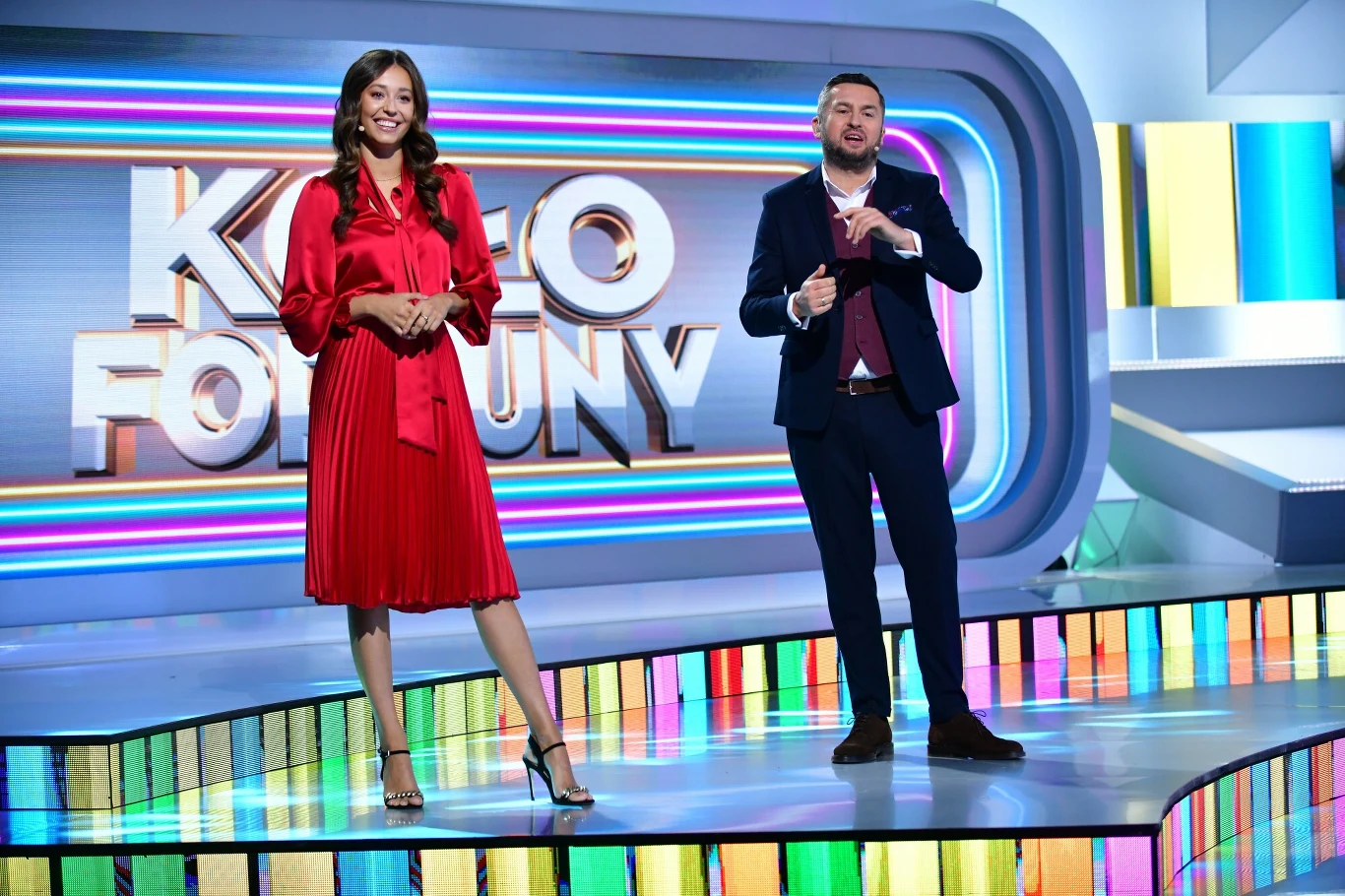 Nie zobaczymy już "Koła fortuny"? TVP przygotowało dla fanów formatu tylko powtórki. Nie zobaczymy już "Koła fortuny"? TVP przygotowało dla fanów formatu tylko powtórki.